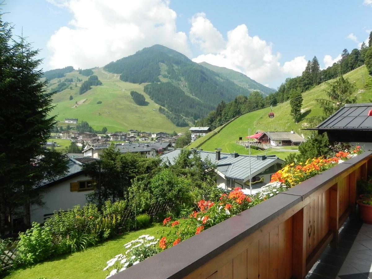 Haus Sonnenschein Apartman Saalbach-Hinterglemm Kültér fotó